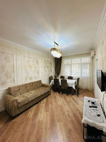 Сдаётся 2-комн. вторичка 60 м², м. Мемар Аджеми, photo 1 from 12