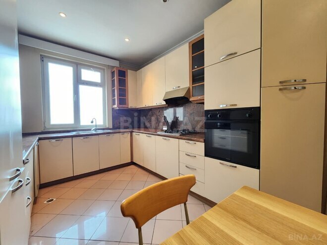 Сдаётся 3-комн. вторичка 110 м², м. Сахил, photo 12 from 16