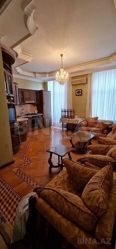 Satılır 2 otaqlı köhnə tikili 56 m², Nizami m., photo 4 from 11