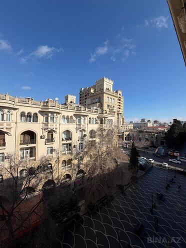 Satılır 2 otaqlı yeni tikili 45 m², Sahil m., photo 1 from 16