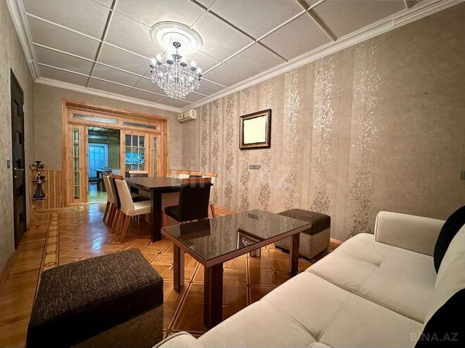 Продаётся 7-комн. дом/дача 300 м², м. Кара Караев, photo 22 from 31