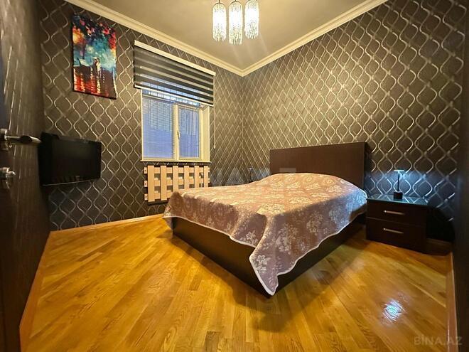 Продаётся 7-комн. дом/дача 300 м², м. Кара Караев, photo 11 from 31