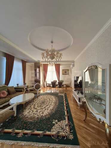 Сдаётся 3-комн. новостройка 150 м², м. 8 ноября, photo 1 from 20