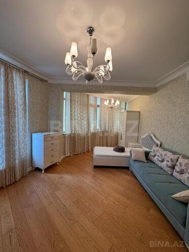 Продаётся 3-комн. новостройка 171 м², м. Низами, photo 19 from 32