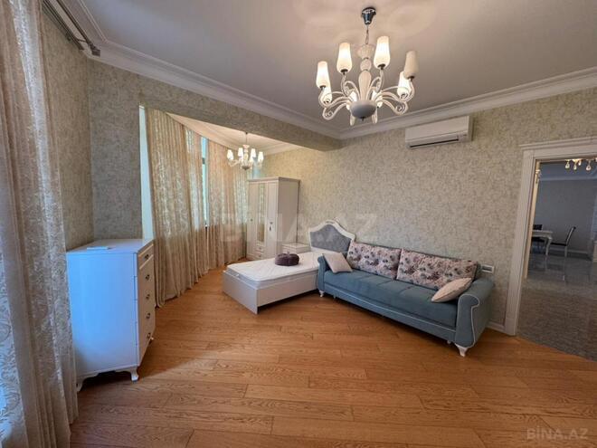 Продаётся 3-комн. новостройка 171 м², м. Низами, photo 18 from 32