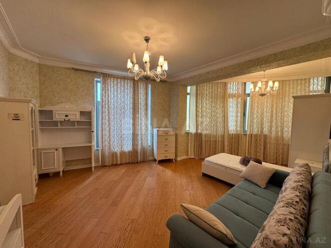 Продаётся 3-комн. новостройка 171 м², м. Низами, photo 17 from 32