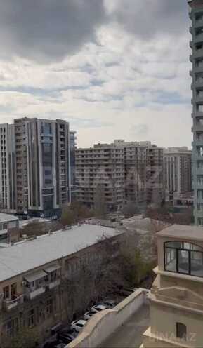 Продаётся 4-комн. новостройка 182 м², м. 28 мая, photo 1 from 9
