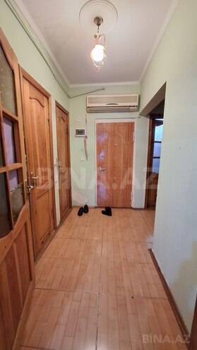 Satılır 2 otaqlı köhnə tikili 70 m², Azadlıq Prospekti m., photo 27 from 32