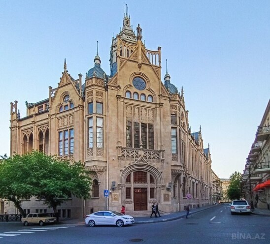 Продаётся 2-комн. вторичка 60 м², м. Ичеришехер, photo 1 from 14