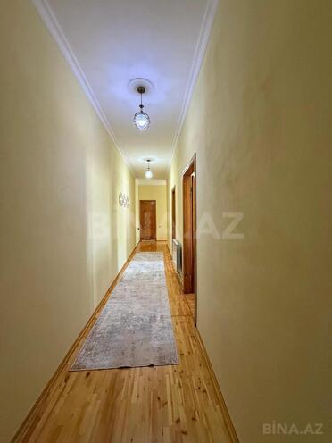 Satılır 4 otaqlı köhnə tikili 250 m², Yasamal r., photo 12 from 26