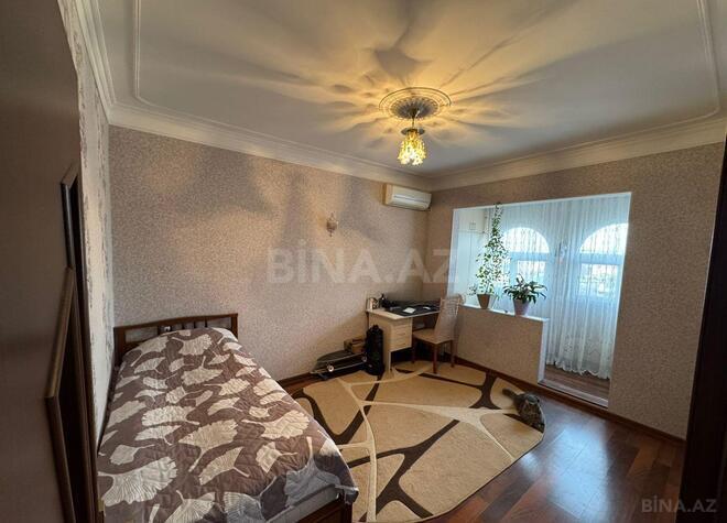 Satılır 3 otaqlı köhnə tikili 75 m², Qara Qarayev m., photo 1 from 16