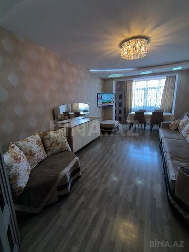 Продаётся 3-комн. вторичка 90 м², м. Нефтчиляр, photo 7 from 20