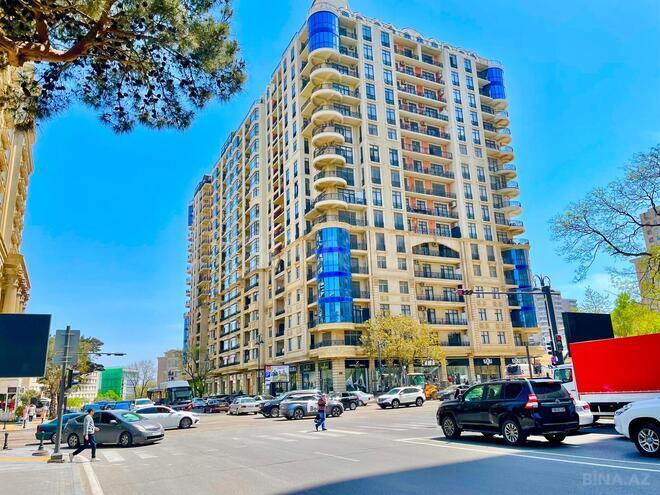 Сдаётся 3-комн. новостройка 125 м², м. Элмляр Академиясы, photo 1 from 30