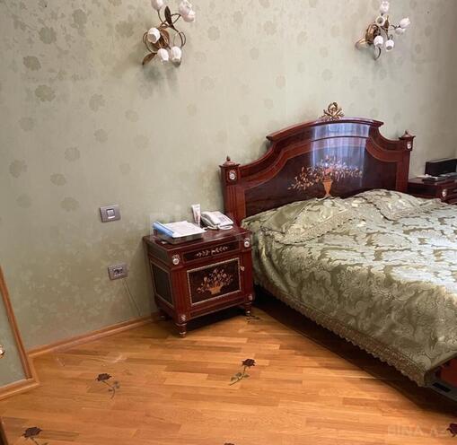 İcarəyə verilir 8 otaqlı həyət evi/bağ evi 750 m², Azadlıq Prospekti m., photo 17 from 26