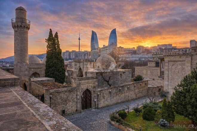 Сдаётся 5-комн. офис 135 м², м. Ичеришехер, photo 1 from 25