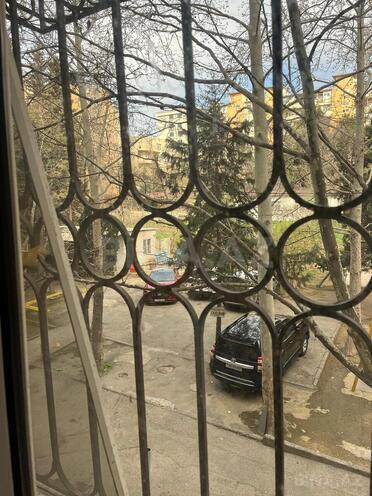 Satılır 2 otaqlı köhnə tikili 50 m², Gənclik m., photo 4 from 11