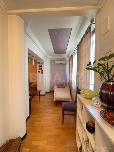 Продаётся 2-комн. вторичка 60 м², м. Иншаатчылар, photo 8 from 26