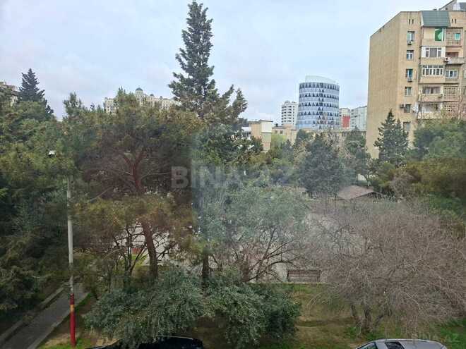 Продаётся 2-комн. вторичка 60 м², м. Элмляр Академиясы, photo 18 from 21