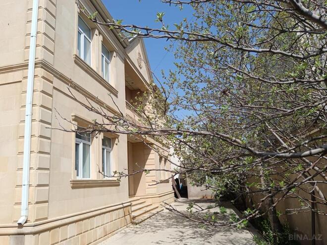 Satılır 8 otaqlı həyət evi/bağ evi 300 m², Badamdar q., photo 1 from 17
