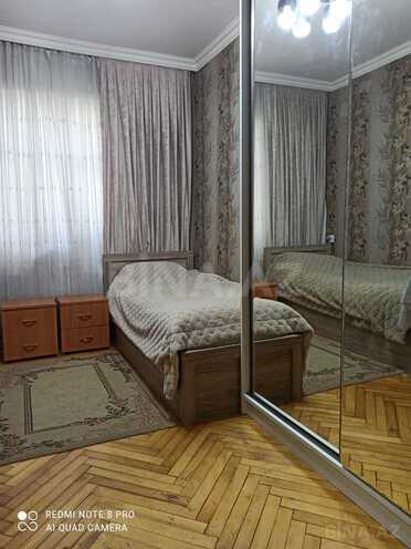 Satılır 2 otaqlı köhnə tikili 60 m², Nizami m., photo 17 from 18