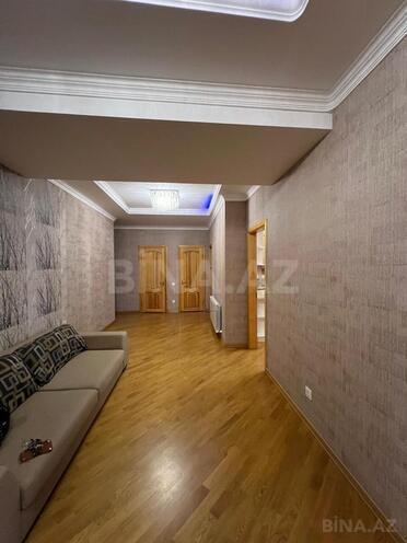 Сдаётся 4-комн. новостройка 130 м², м. 20 января, photo 8 from 13