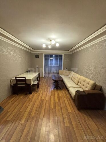 Сдаётся 3-комн. вторичка 72 м², м. Иншаатчылар, photo 1 from 11