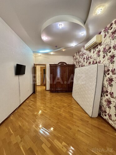 Сдаётся 3-комн. новостройка 140 м², м. 28 мая, photo 14 from 19