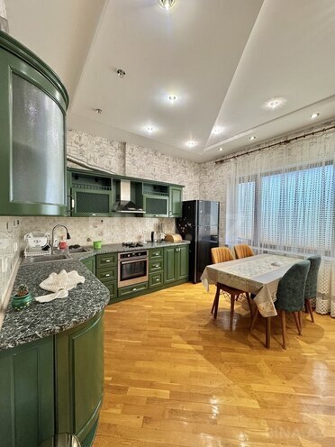 Сдаётся 3-комн. новостройка 140 м², м. 28 мая, photo 7 from 19