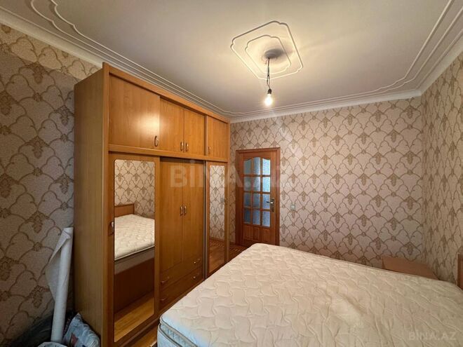 Satılır 4 otaqlı köhnə tikili 105 m², Xalqlar Dostluğu m., photo 8 from 19