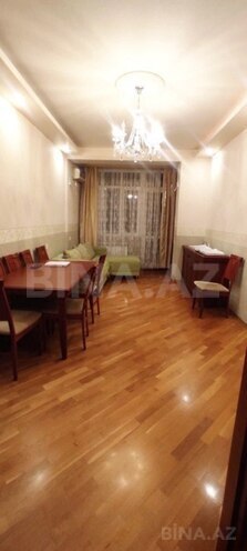 Сдаётся 2-комн. вторичка 55 м², м. Низами, photo 1 from 11