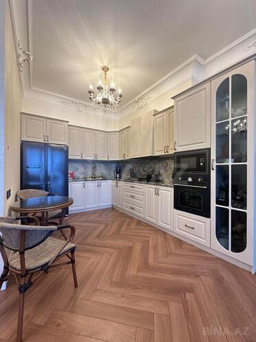 Продаётся 3-комн. новостройка 165 м², м. Низами, photo 10 from 19