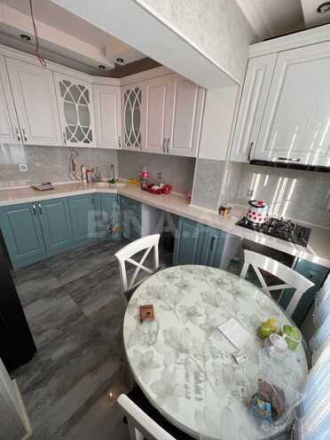 Satılır 3 otaqlı köhnə tikili 90 m², İnşaatçılar m., photo 8 from 10