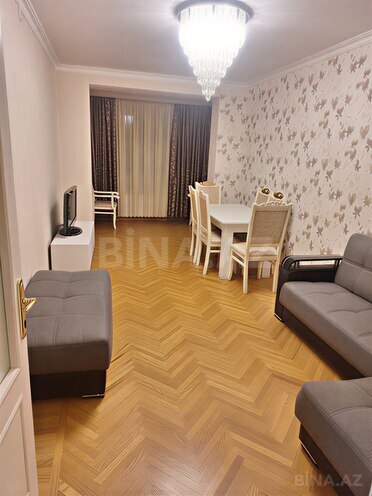Сдаётся 2-комн. вторичка 80 м², Ясамальский р., photo 1 from 13