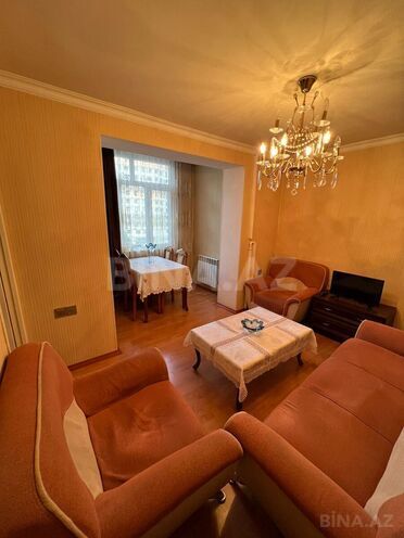 Продаётся 2-комн. вторичка 42 м², м. Гянджлик, photo 7 from 10