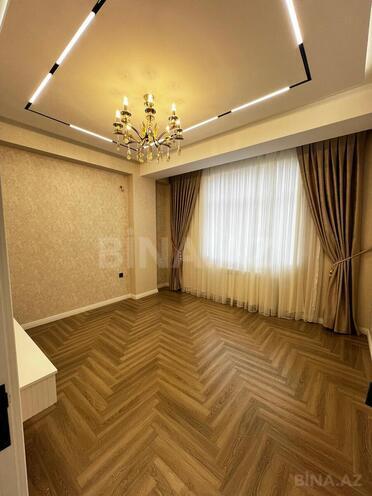 Продаётся 3-комн. новостройка 86 м², м. Кара Караев, photo 1 from 11