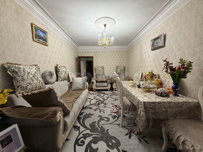 Продаётся 5-комн. вторичка 120 м², пос. Бакиханова, photo 1 from 13