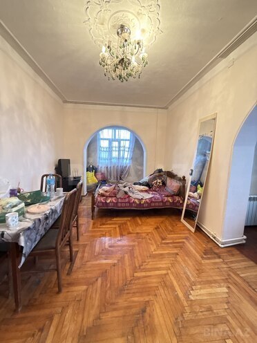 Продаётся 1-комн. вторичка 45 м², м. Иншаатчылар, photo 4 from 12