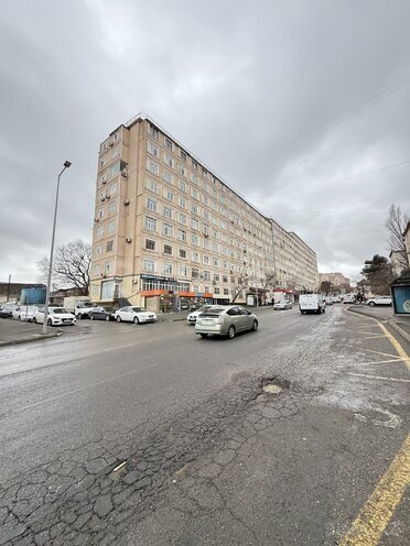 Продаётся 1-комн. вторичка 45 м², м. Иншаатчылар, photo 1 from 12