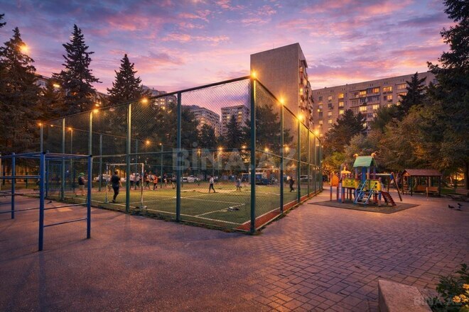 Satılır 2 otaqlı köhnə tikili 60 m², Elmlər Akademiyası m., photo 3 from 12