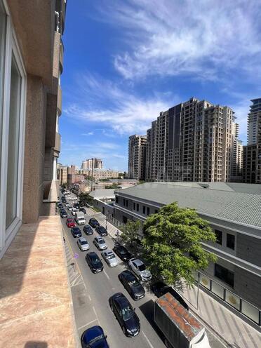 Продаётся 4-комн. новостройка 200 м², м. 28 мая, photo 3 from 26