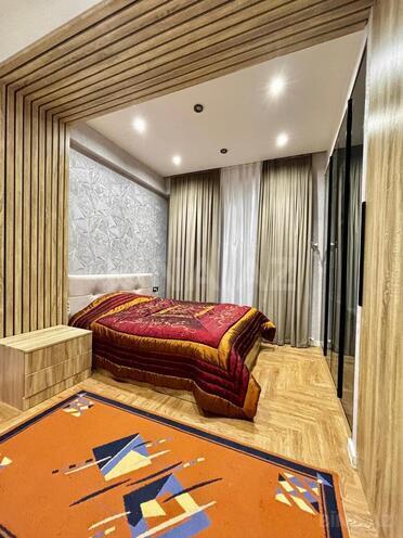 Сдаётся 3-комн. новостройка 91.7 м², м. Низами, photo 20 from 32