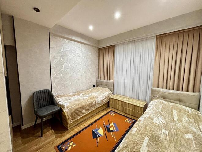 Сдаётся 3-комн. новостройка 91.7 м², м. Низами, photo 24 from 32