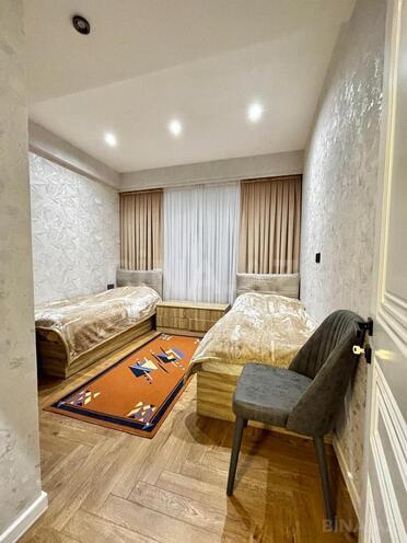 Сдаётся 3-комн. новостройка 91.7 м², м. Низами, photo 26 from 32