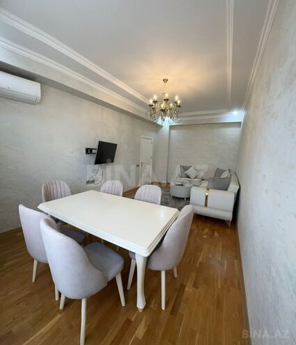 Сдаётся 2-комн. новостройка 75 м², м. Кара Караев, photo 1 from 13