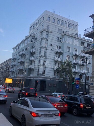 İcarəyə verilir 2 otaqlı köhnə tikili 70 m², Sahil m., photo 4 from 15