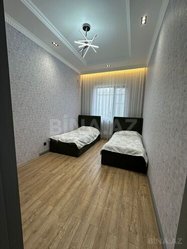 Satılır 5 otaqlı həyət evi/bağ evi 270 m², Novxanı q., photo 13 from 32