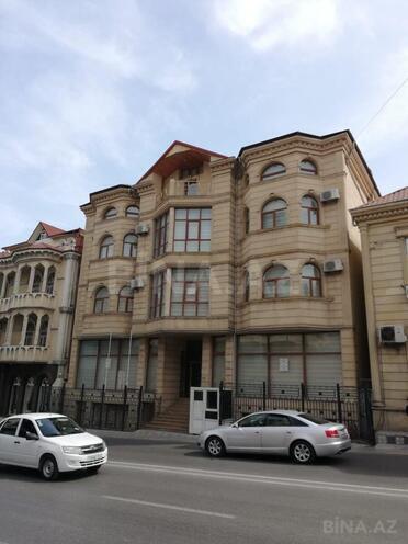 İcarəyə verilir  obyekt 1 250 m², 8 Noyabr m., photo 1 from 32
