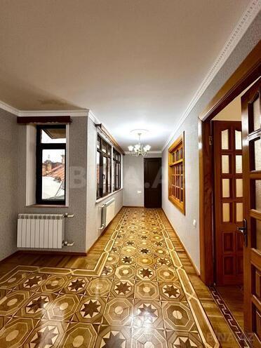Satılır 6 otaqlı köhnə tikili 252 m², Sahil m., photo 29 from 30