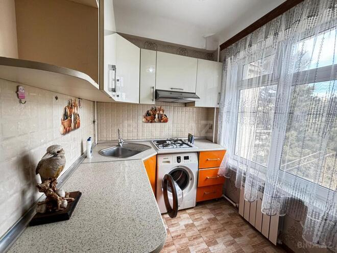 Продаётся 1-комн. вторичка 45 м², м. Нефтчиляр, photo 9 from 14