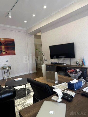 İcarəyə verilir 5 otaqlı ofis 220 m², Koroğlu m., photo 1 from 19